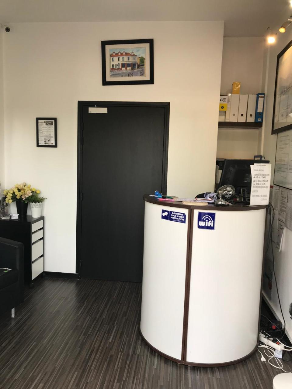 Hotel Moderne Saint-Maur-des-Fosses Ngoại thất bức ảnh